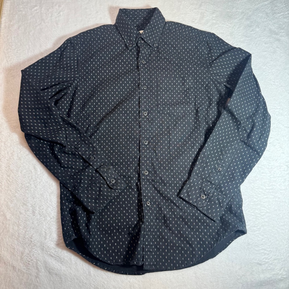 American Eagle Seriously Soft Classic Fit Black Geometric Print Button Down XS